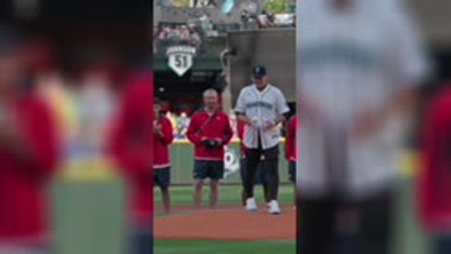 États-Unis - Pochettino effectue un lancer avant le match des Mariners de Seattle !