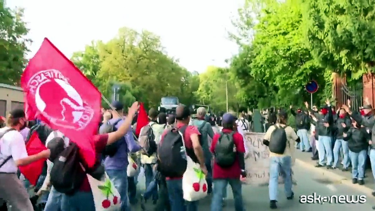 Proteste in Germania contro congresso partito estrema destra AfD