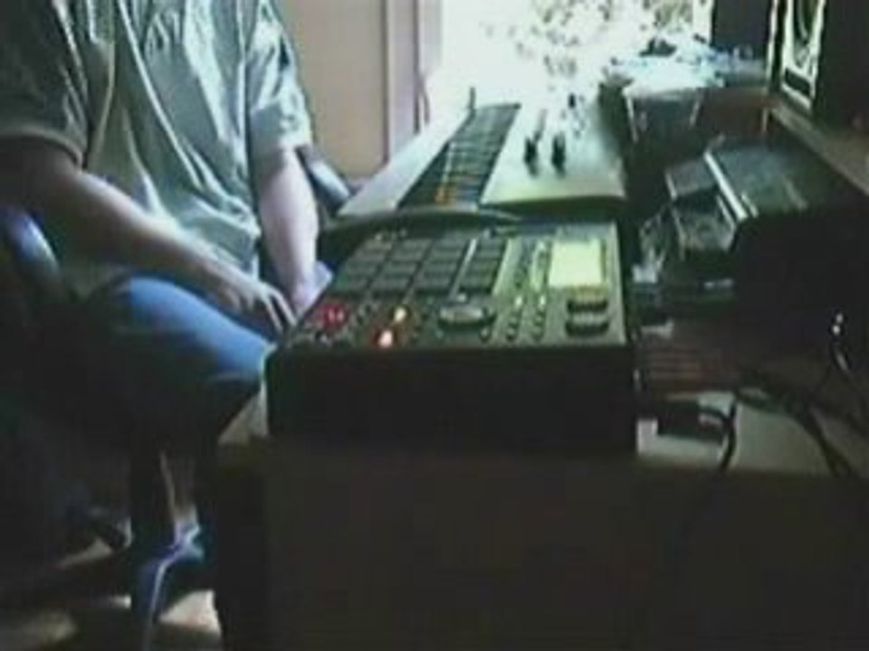 beatmaking vol 4 hip hop beat MPC 1000 & motif ES