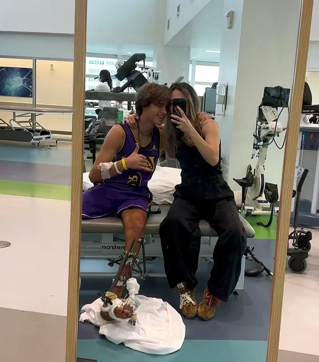 Ο Στάυρος Φλώρος στο κέντρο αποκατάστασης 2