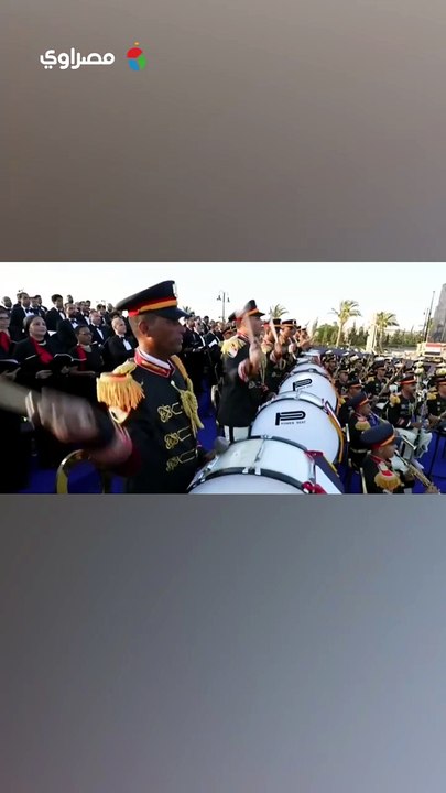 "لكِ يا مصر السلامة".. مشاهد مهيبة من العرض العسكري خلال افتتاح مقر القيادة الاستراتيجية