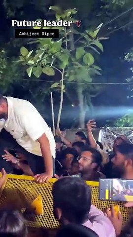 Protest in jantar mantar delhi india for Neet Exam Papers leack and 16 students death after exam in india
