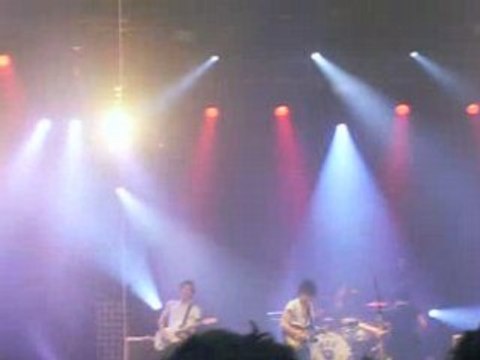 bb brunes dis moi furia 2008