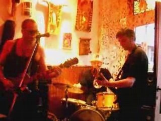 Gogol 1er  crache bb XAMBIANCE  et la marmaille