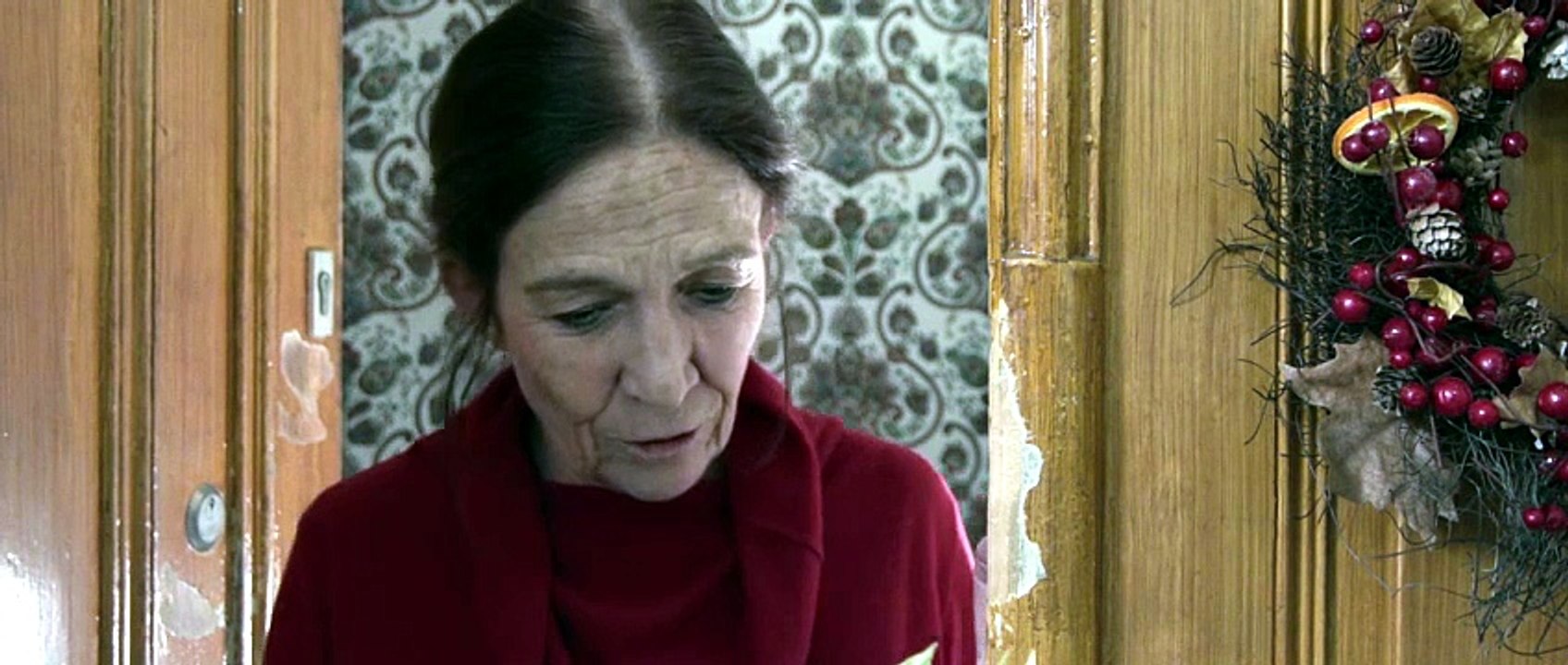 MUST WATCH_Siblings who grew up apart meet for the first time as adults and fall in love.