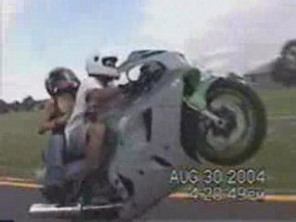 crash moto friend accident