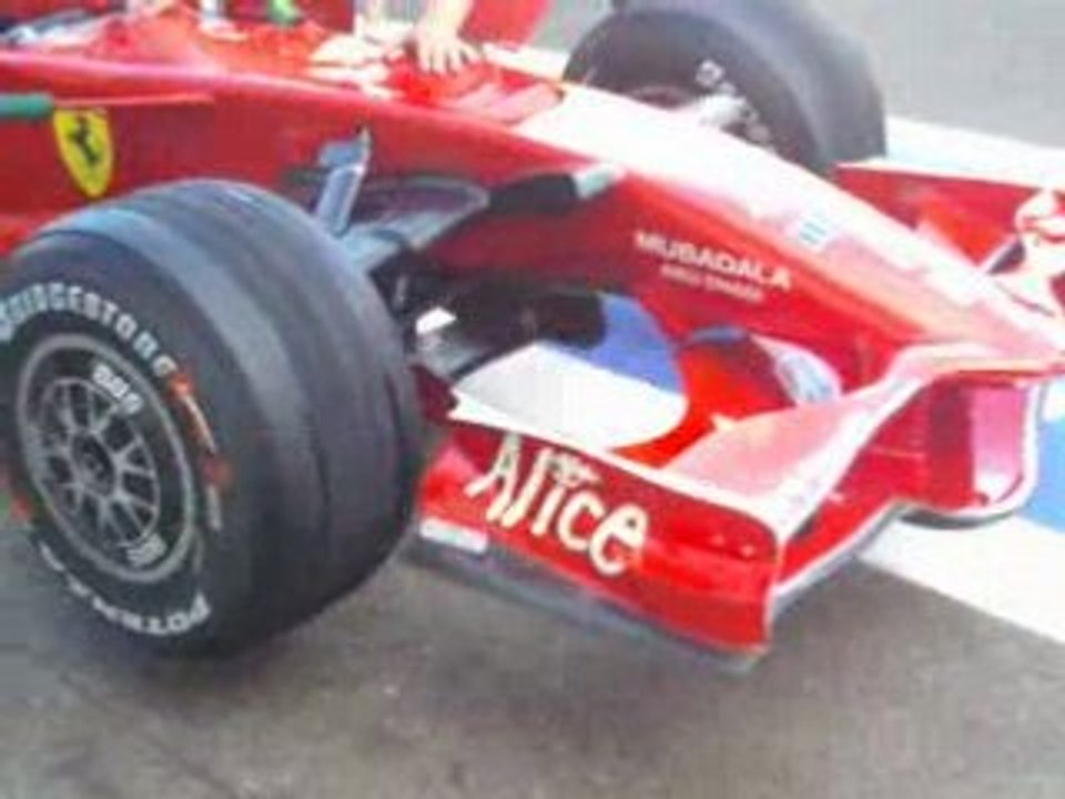 F1 pit lane  Magny cours 2008 (2)