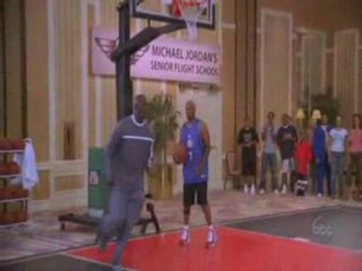 Michael Jordan Vs Damon Wayans Video Dailymotion