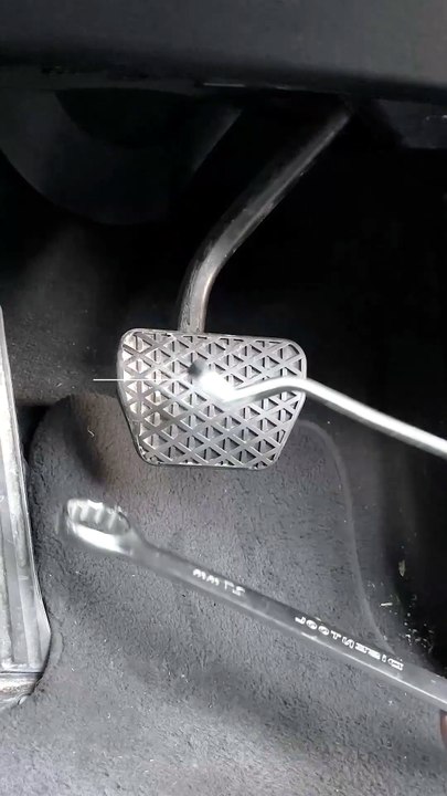 No one’s driving off in this car 😎🔒