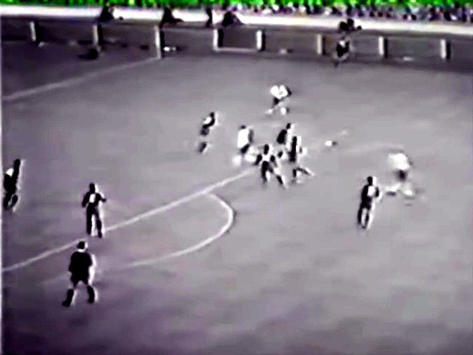1966WC Bobby Charlton vs Mexico 2-0 (World Cup Group Stage)