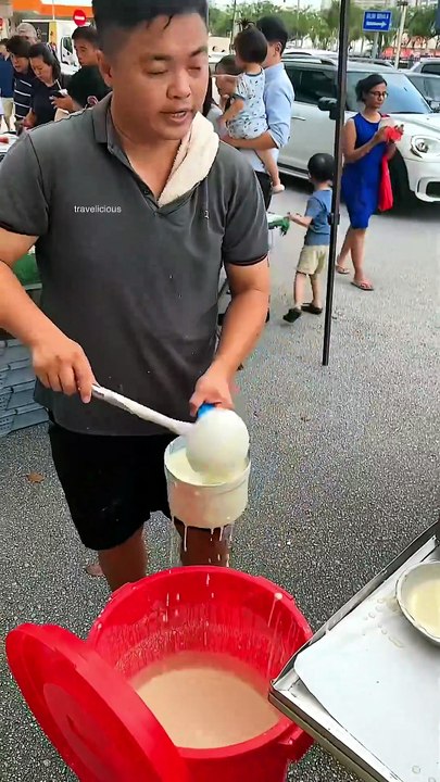How to Make the Sweetest Peanut Pancakes in Malaysia