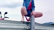 Funny girl 🤣