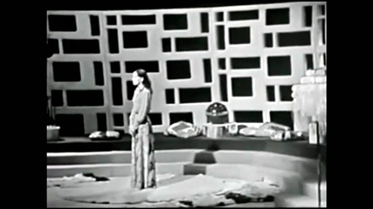 Marie Laforêt - “Pourquoi les hommes pleurent” (1973) NB