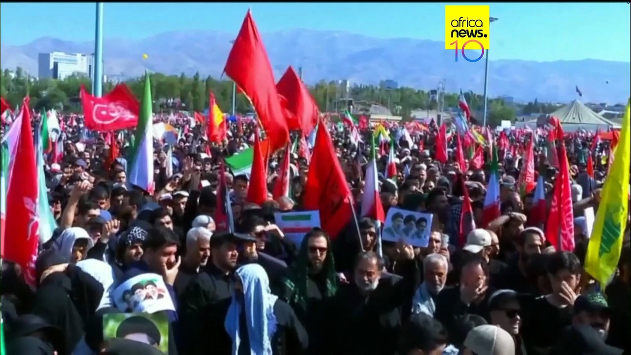 Iran : une foule immense rend hommage à Ali Khamenei