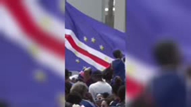 Cap Vert - Les héros de retour au pays