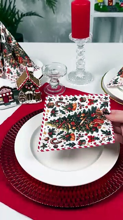 Festive napkin decor for the holidays
