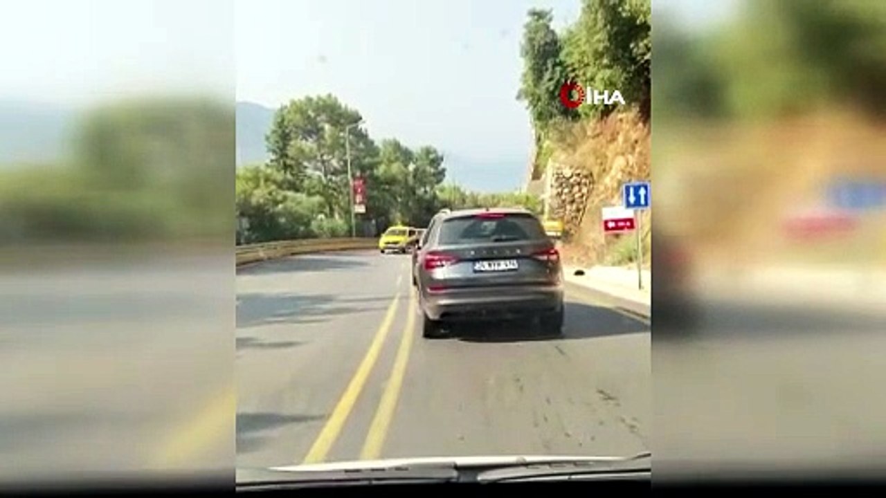 Fethiye-Ölüdeniz Yolunda Can Pazarı! Kazada araçtan yola savrulan genç hayatını kaybetti