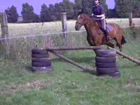 Saut 85 cm environ ^^