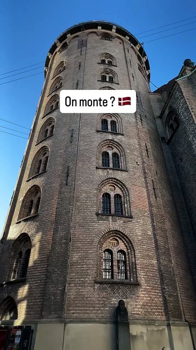 On monte (Rundetaarn) ? 🇩🇰 #danemark.mp4