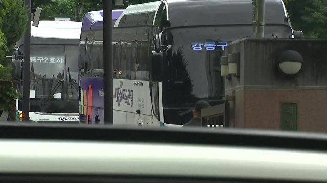 배재고, 광주일고 사과 방문...5·18 민주묘지 참배 / YTN