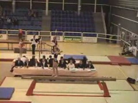 Marie à la poutre au demi finale des coupes 2008