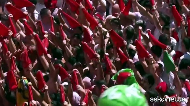 A Pamplona il chupinazo dà il via alla festa di San Firmino