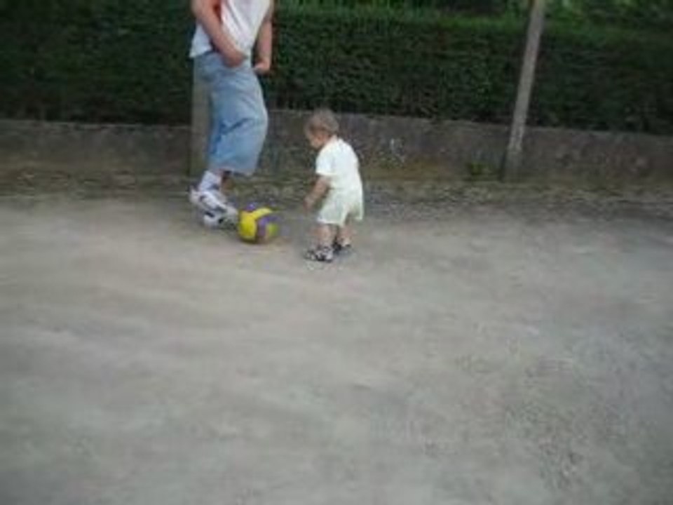 theo joue au foot