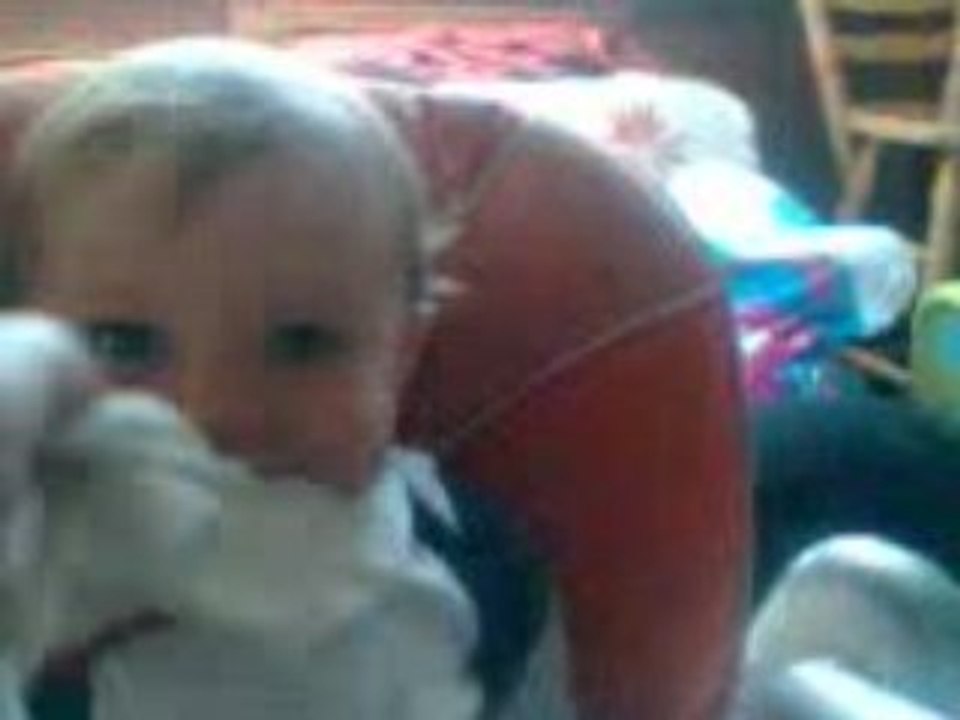 kylian et son bavoir