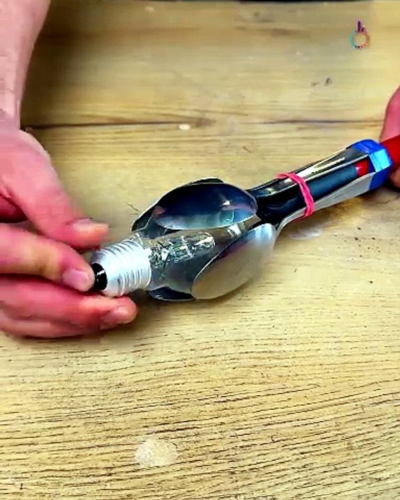Simple hack for replacing bulbs safely💡