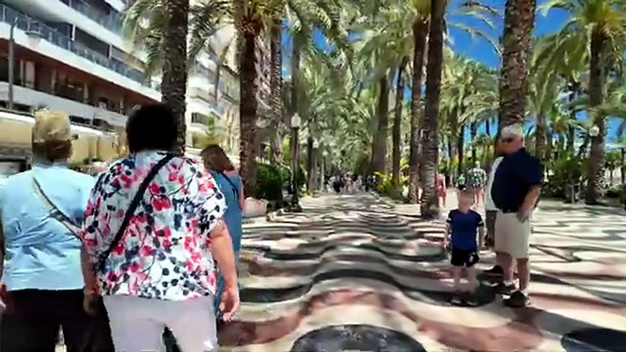 Walking Tour of Alicante, Spain - City Center Walk in Summer 2026