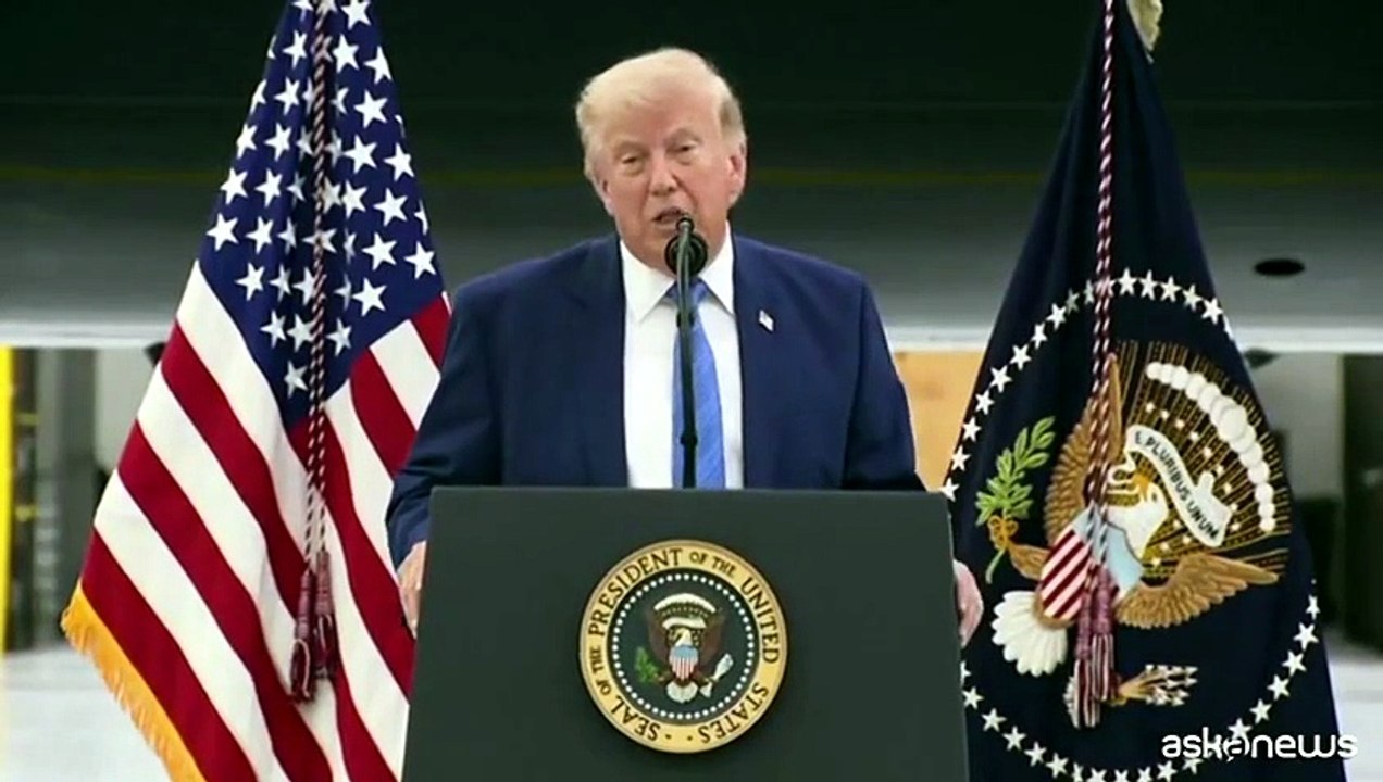 Trump su Truth pubblica meme con Meloni: "Serve ordine restrittivo"