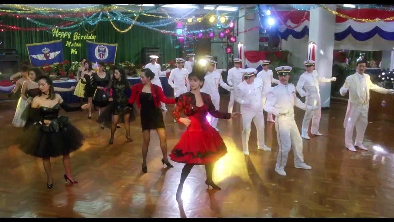 神勇飞虎霸王花 The Inspector Wears Skirts II
