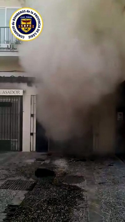 Fuego en el Mesón del Asador en Jerez
