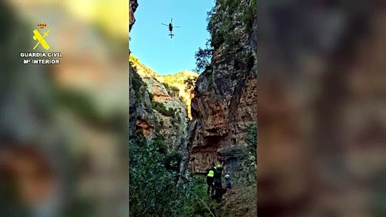 Un barranquista queda atrapado en la Garganta Verde y la Guardia Civil lo rescata con una compleja maniobra aérea