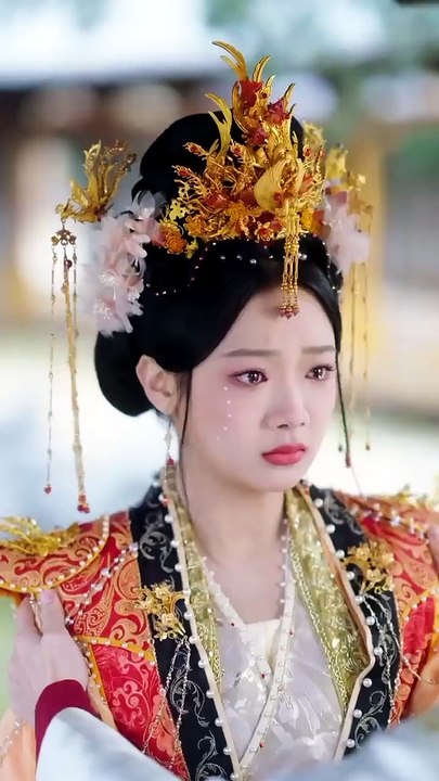 Reborn, She Marries Her Ex's Emperor Father and Makes Her Enemies Pay (Complete)