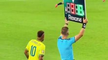 Neymar entra em campo no Japão
