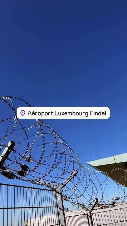 On peut assister aux decollages des avions ✈️ depuis le Parking Open Air G du Findel (Aeroport .mp4