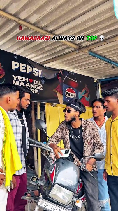 Ultimate Hawabaazi Gone Wrong 😂 | Desi Comedy Short Video | Friend Prank Twist