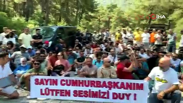 Ölüdeniz\'de yamaç paraşütü pilotları uçuşları durdurdu