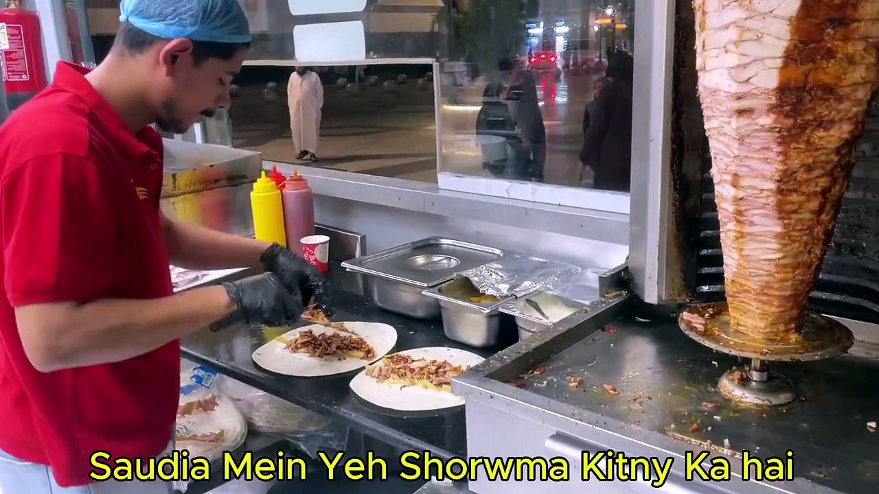 I Tried The Best Shawarma In Madina _Best Food Near Masjid-e-Nabvi _Medina Food Tour _kitny ka hai _