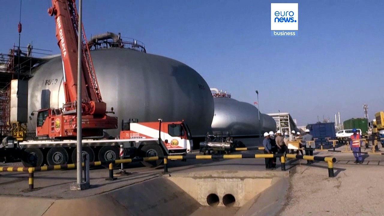 Ο OPEC+ συμφωνεί σε νέα μικρή αύξηση παραγωγής...