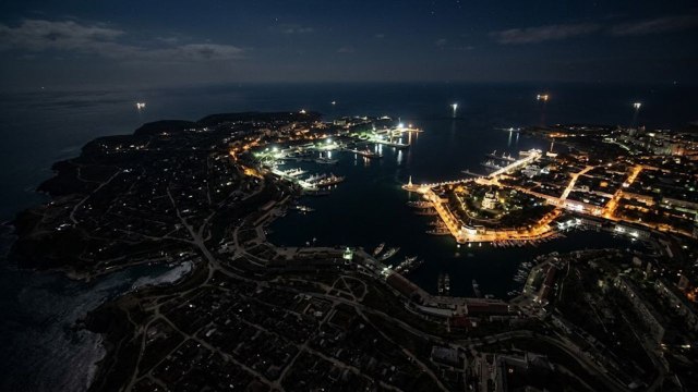 Ukrainian Drones Target Russian Oil Facility as Crimea Experiences Power Outages