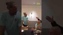 Goleiro da Noruega é parabenizado por presidente da federação e companheiros após parar o Brasil