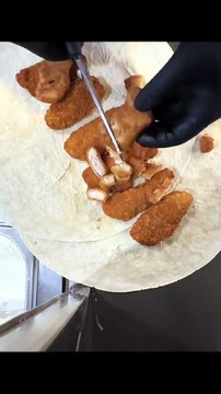How To Make a MEGA French Tacos Meat with Gruyère cheese sauce & fries #BR3 #Tacos #Foodie #Foodlover #Food (4)