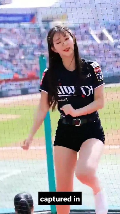 KT Wiz Kim Jina Fancam Dancing 'I'll Be There' + Cheerleader EP 122