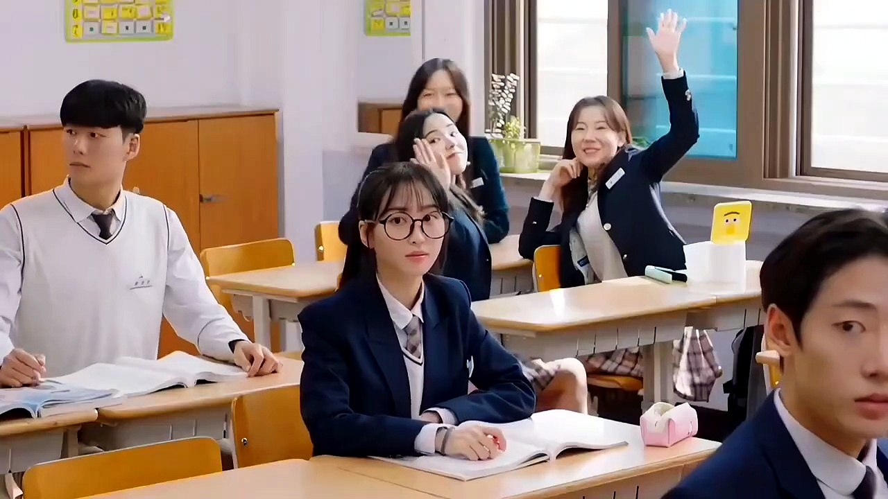 Schools popular guy falls for bullied girl 💕 korean mix hindi songs 💞 Chinese mix hindi songs