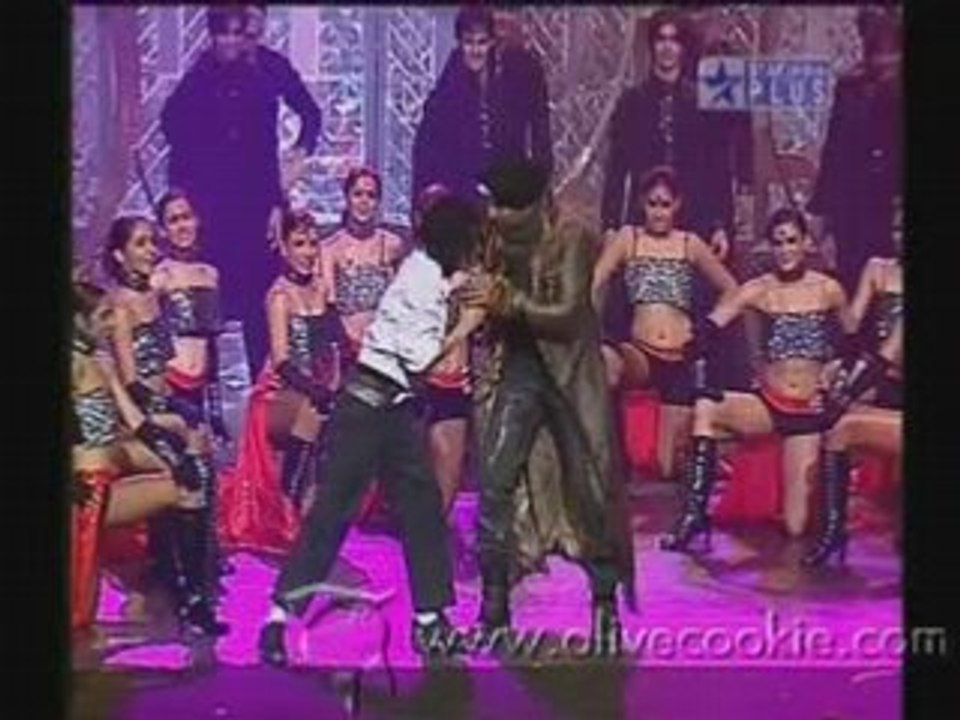 IIFA Awards 2008 Bangkok-Akshay's Smashing Peformance