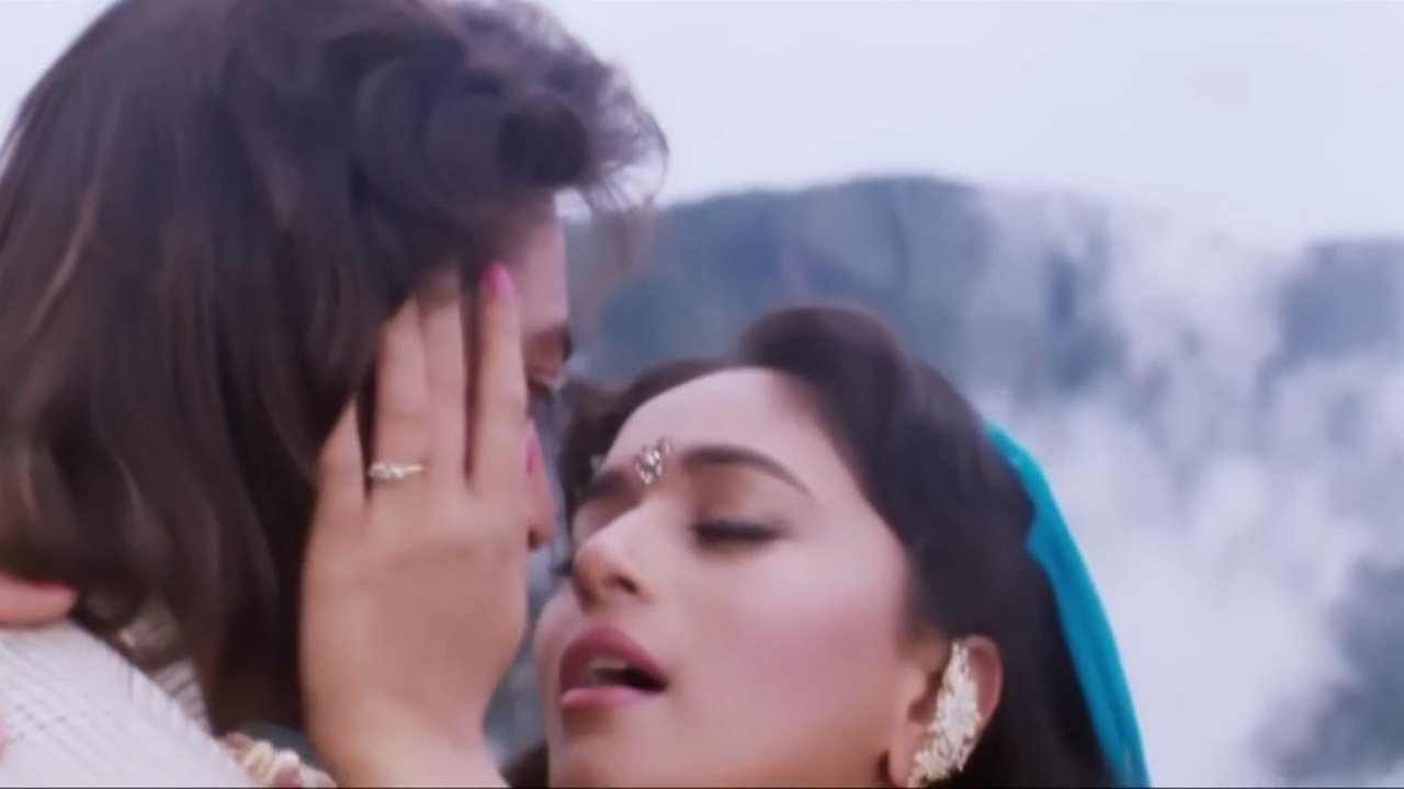 Mera Dil Bhi Kitna Pagal Hai | Saajan | Sanjay Dutt | Madhuri Dixit | Kumar Sanu | Alka Yagnik |