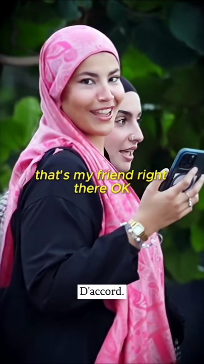 Micro-trottoir à Bali 🇮🇩 : deux femmes musulmanes interrogées sur la France 🇫🇷 :