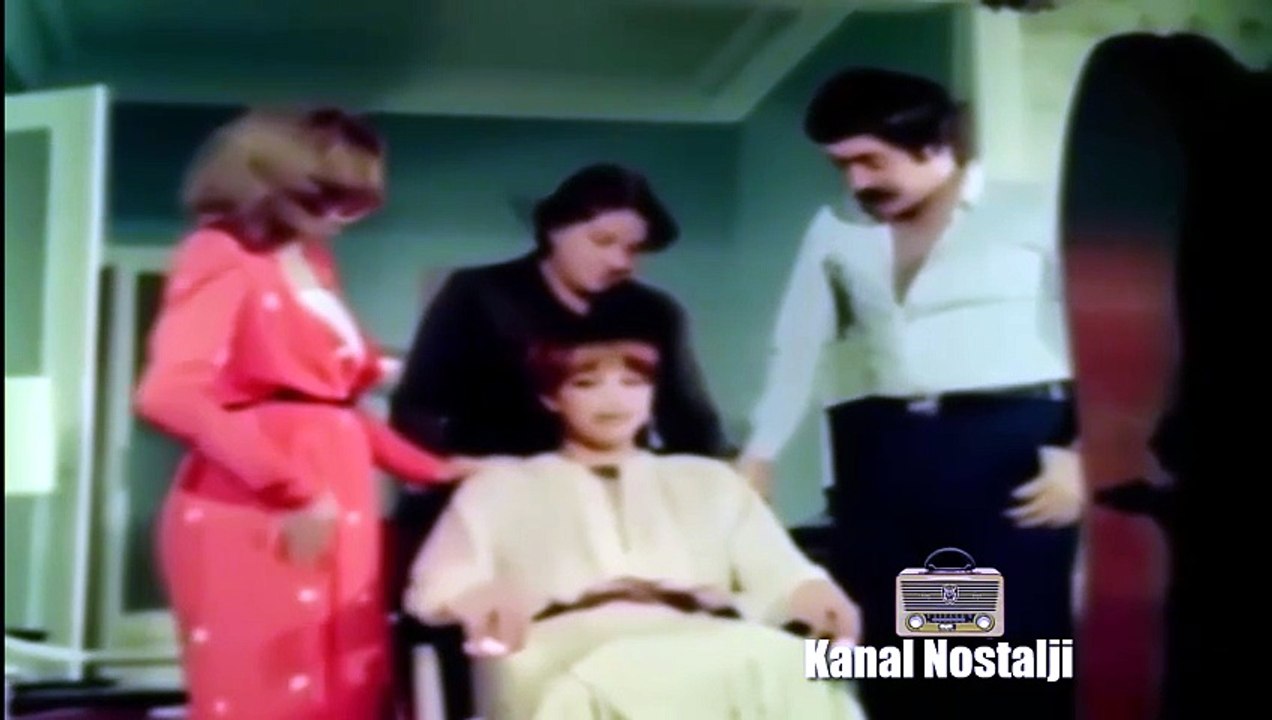 1979 Gece Yaşayan Kadın DİLBER AY HAKAN ÖZER Türk Filmi İzle [Full Movie]